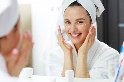 ترطيب البشرة.jpg